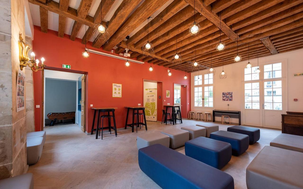 Mije Marais Hostel Париж Екстер'єр фото The common room at the University of Roehampton