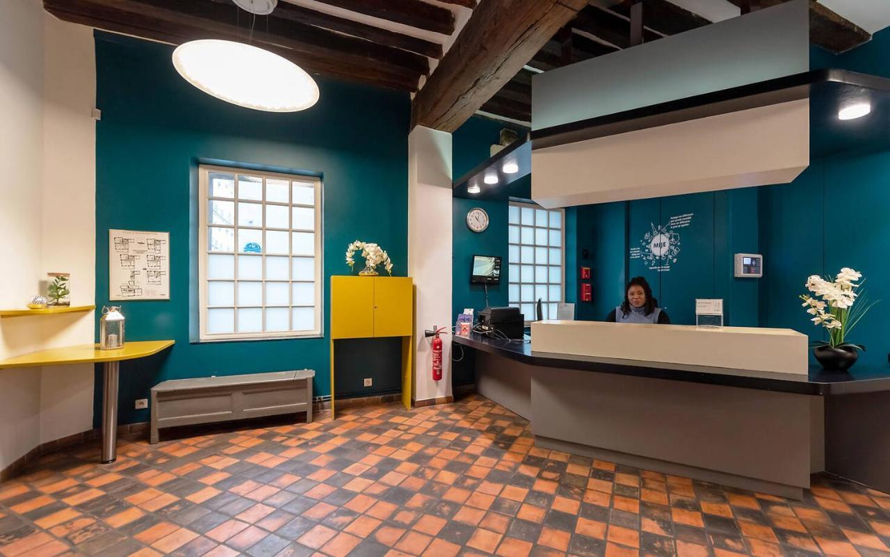 Mije Marais Hostel Париж Екстер'єр фото Reception
