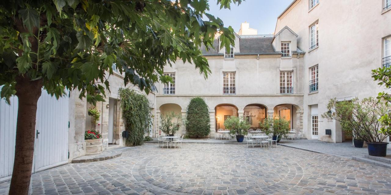 Mije Marais Hostel Париж Екстер'єр фото Hôtel de Matignon courtyard