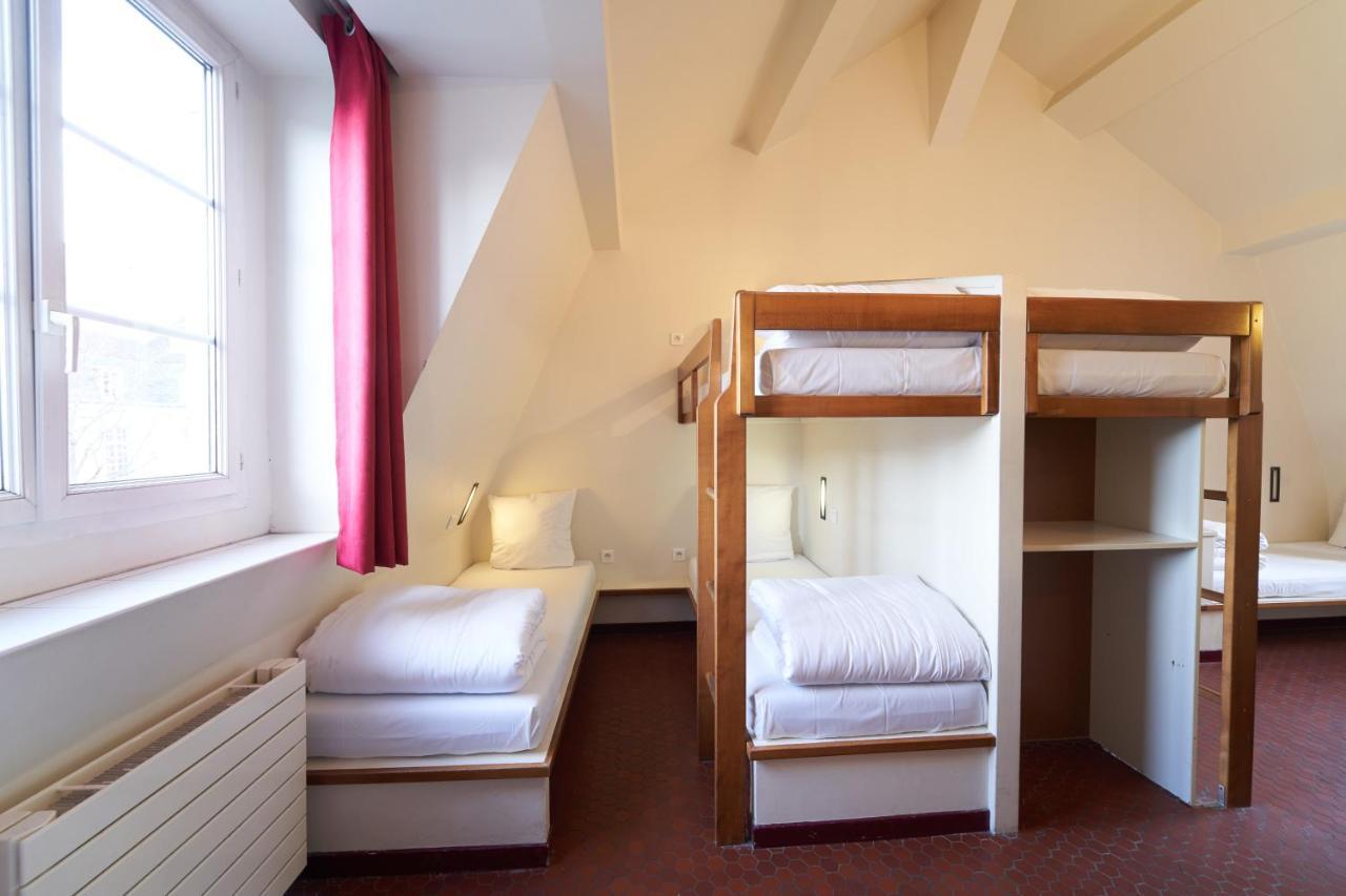 Mije Marais Hostel Париж Екстер'єр фото Hostel room in Paris
