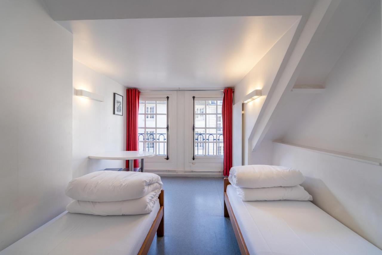 Mije Marais Hostel Париж Екстер'єр фото A typical room at the hotel